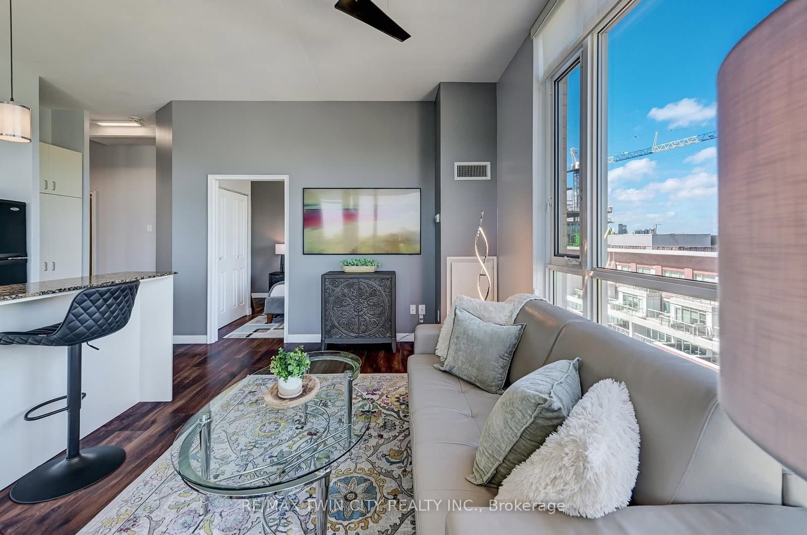191 King Street S, Unit 706 thumbnail 11