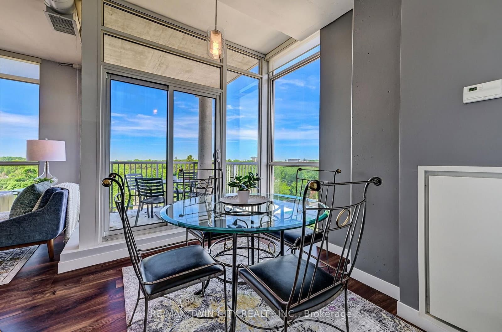 191 King Street S, Unit 706 thumbnail 14