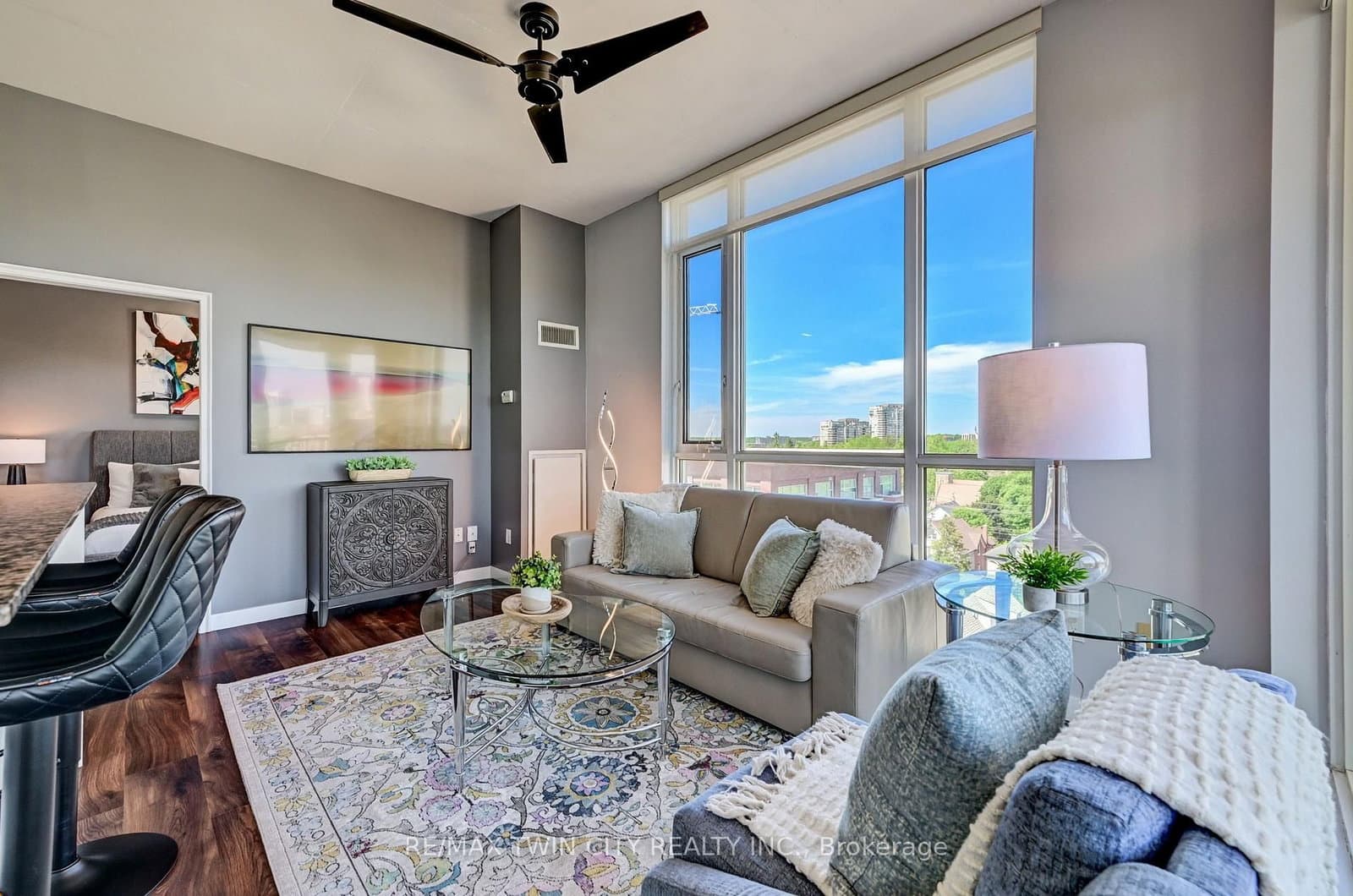 191 King Street S, Unit 706 thumbnail 9