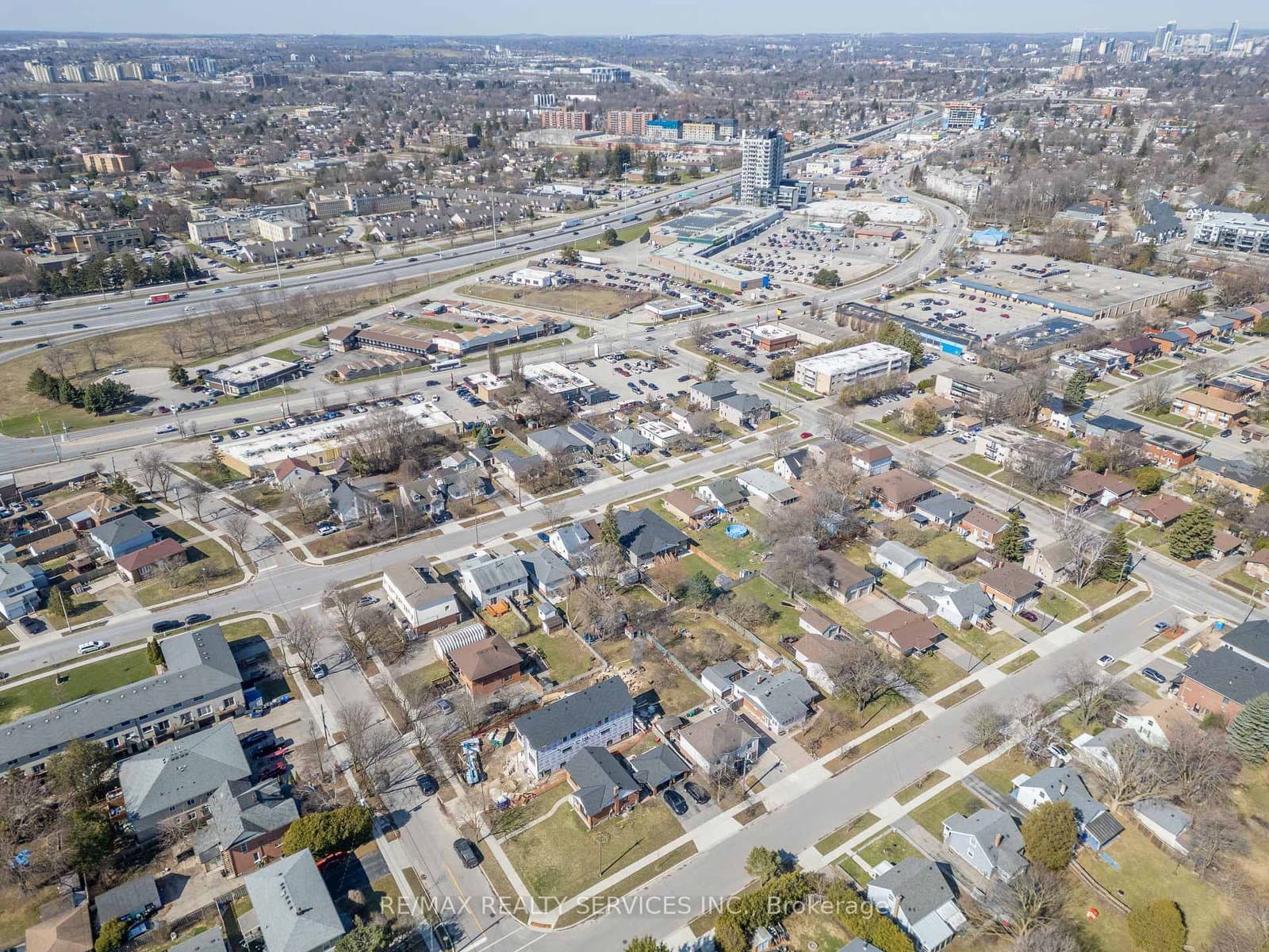 72 Florence Avenue thumbnail 37