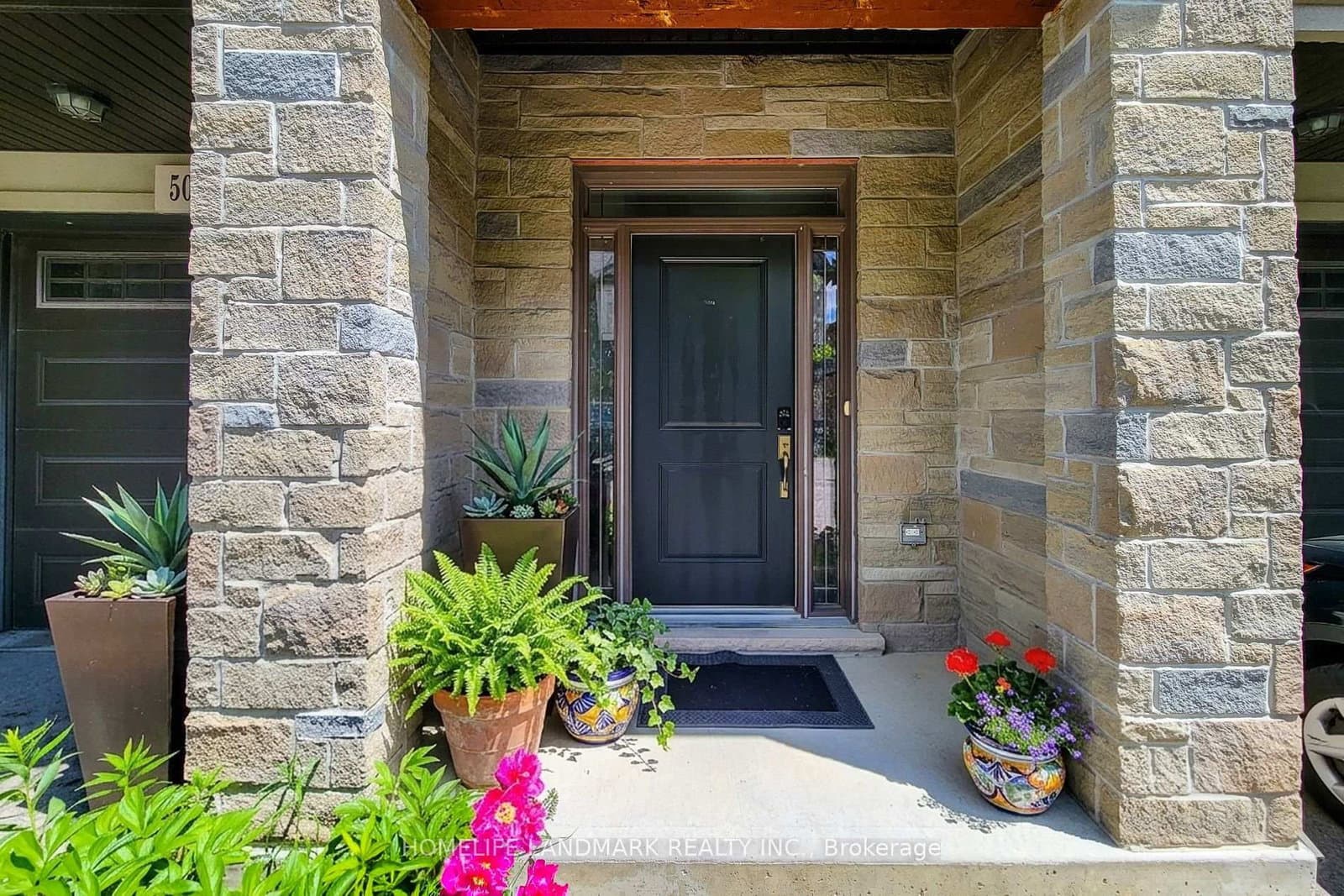 52 Sonoma Valley Crescent thumbnail 3