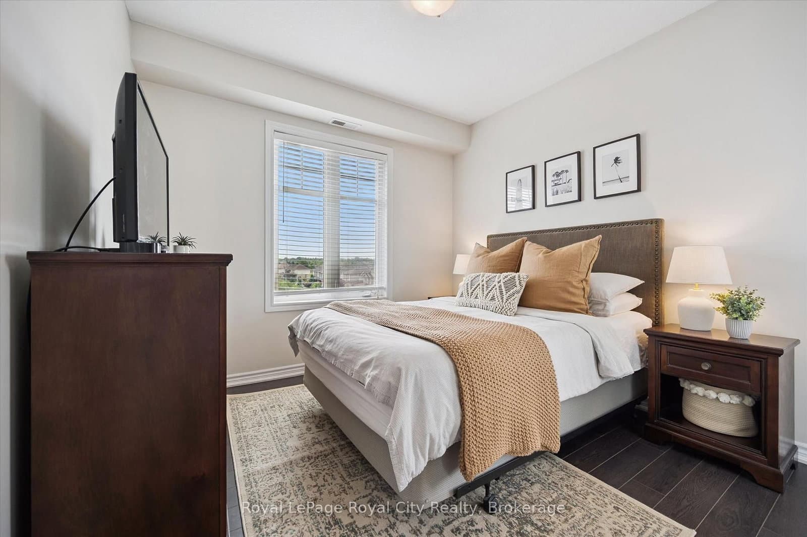 2 Colonial Drive, Unit 403 thumbnail 14
