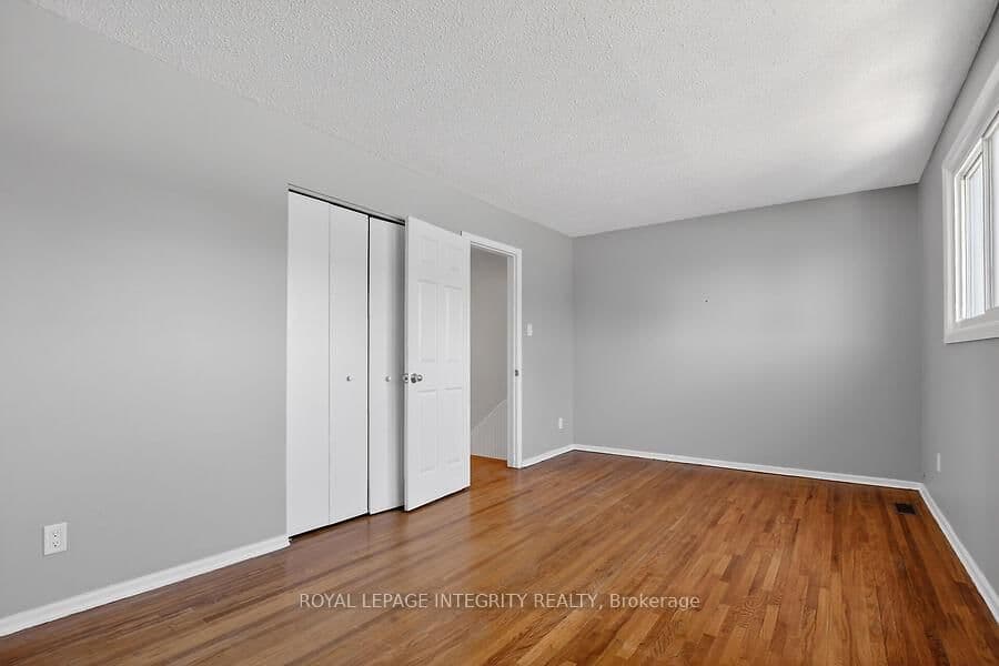 427 Moodie Drive thumbnail 17