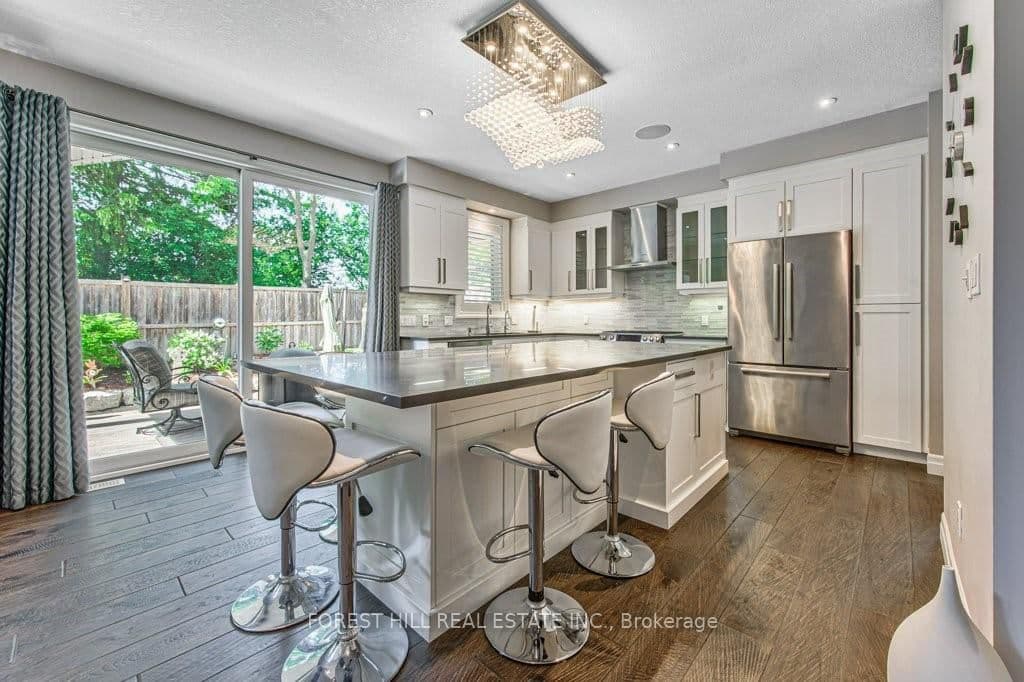 158 Eaglecrest Street thumbnail 14