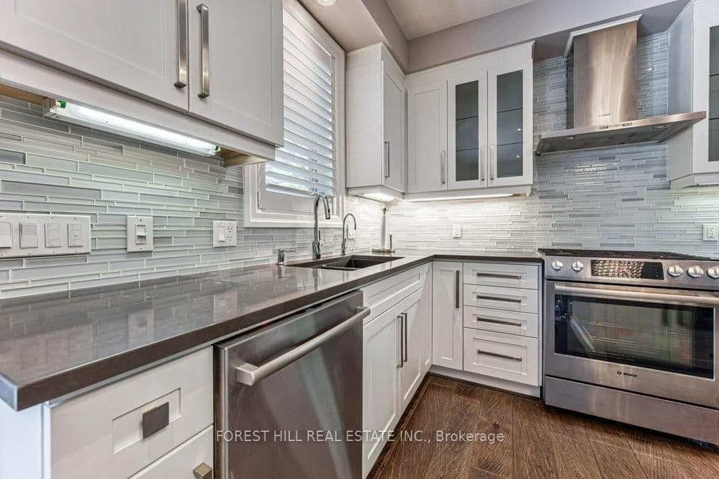 158 Eaglecrest Street thumbnail 16