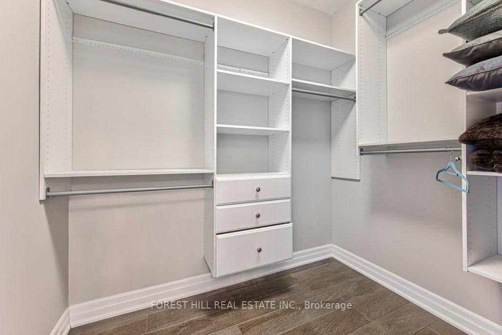 158 Eaglecrest Street thumbnail 29