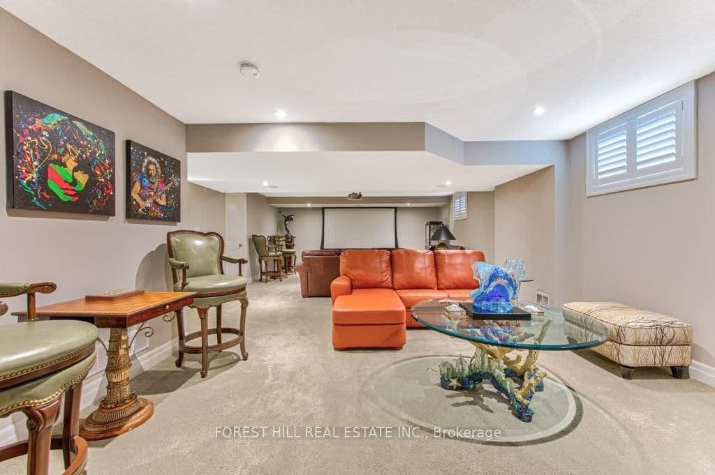158 Eaglecrest Street thumbnail 36