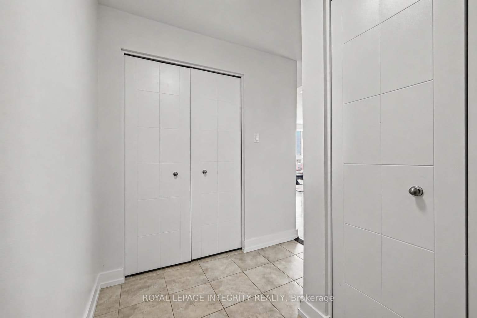 179 Metcalfe Street, Unit 1306 thumbnail 6