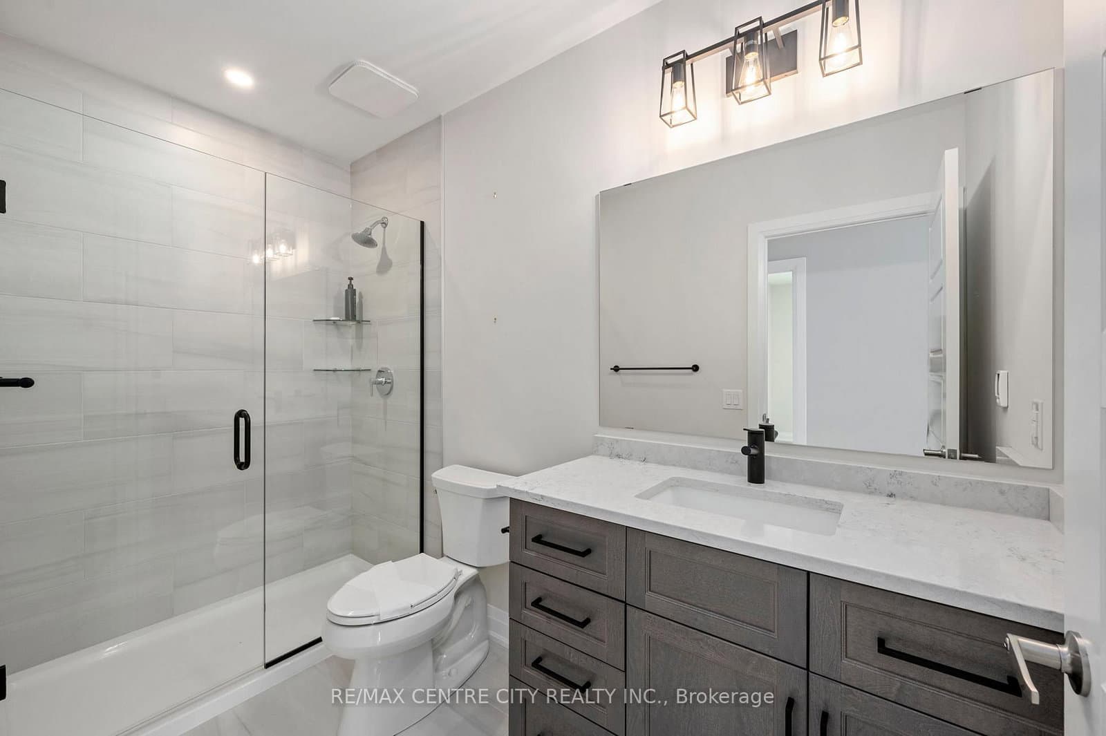 1975 Fountain Grass Drive, Unit 404 thumbnail 13