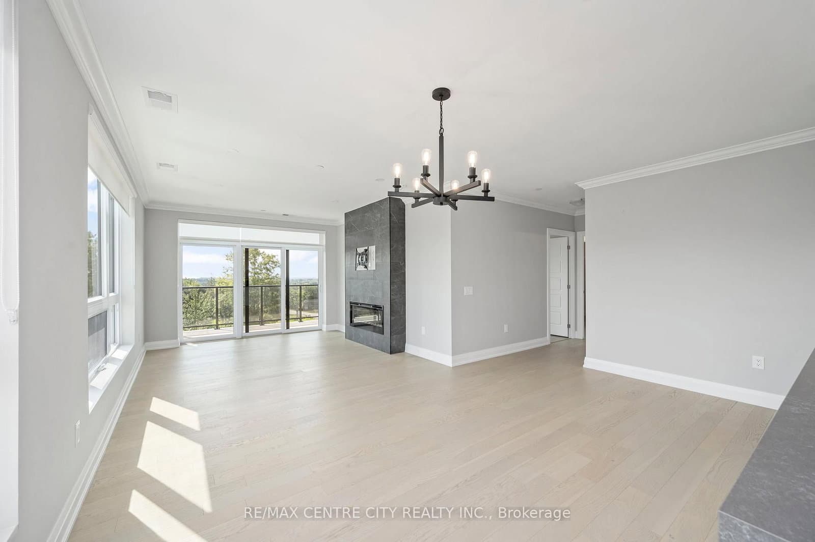 1975 Fountain Grass Drive, Unit 404 thumbnail 22
