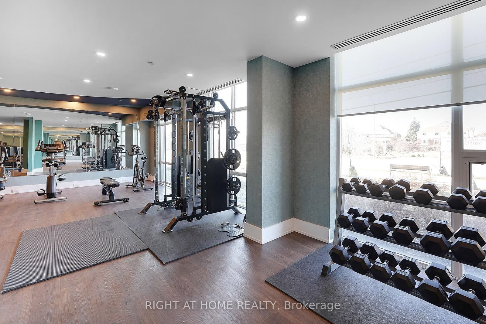 460 Dundas Street E, Unit 905 thumbnail 19