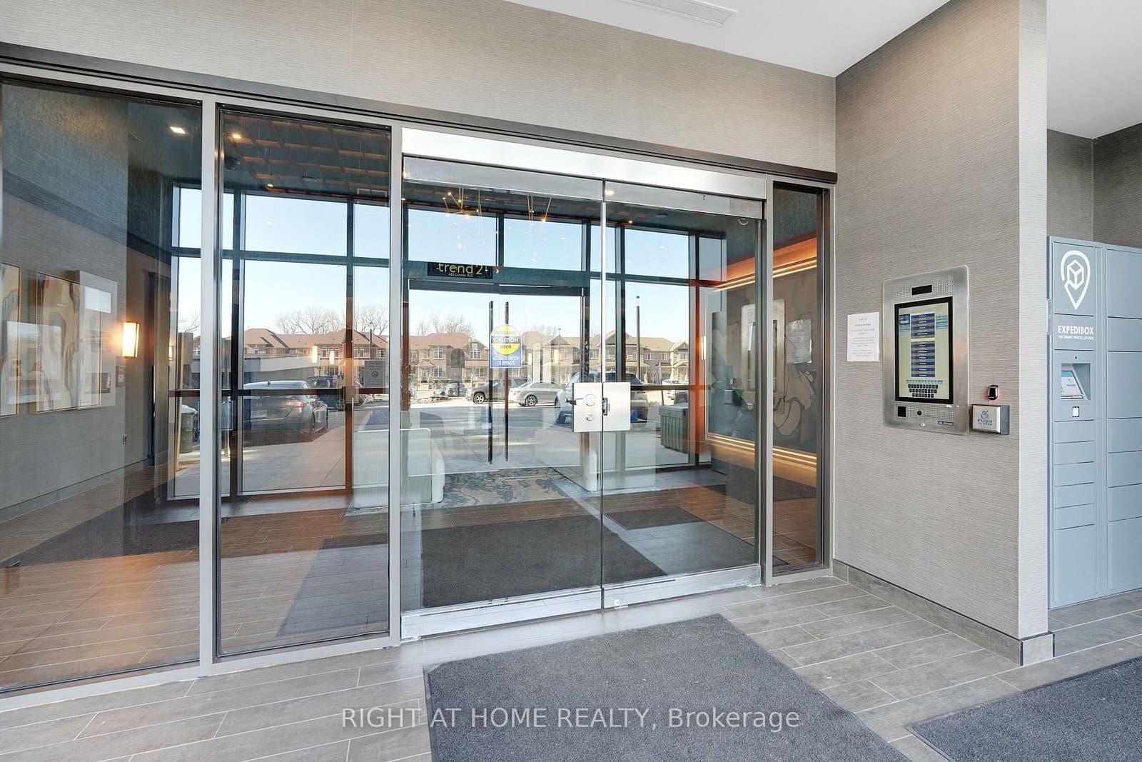 460 Dundas Street E, Unit 905 thumbnail 21