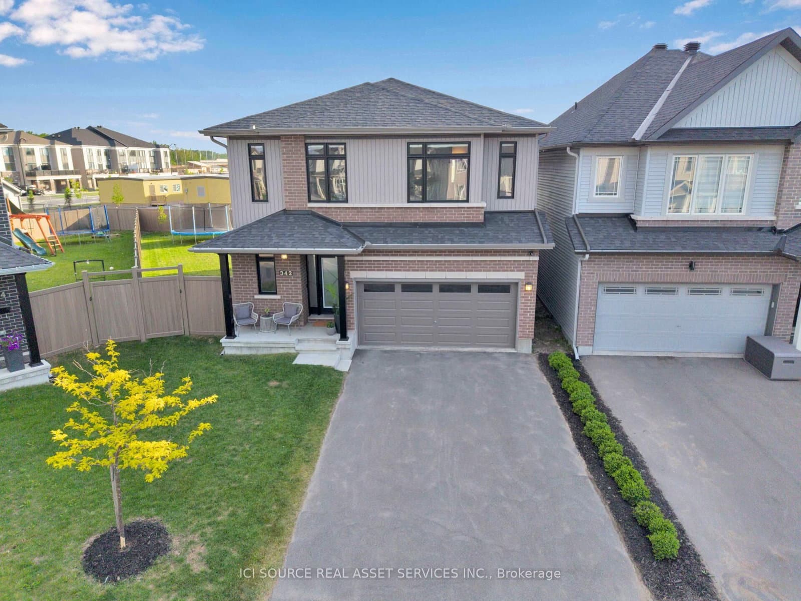 342 Finial Way - Image 1