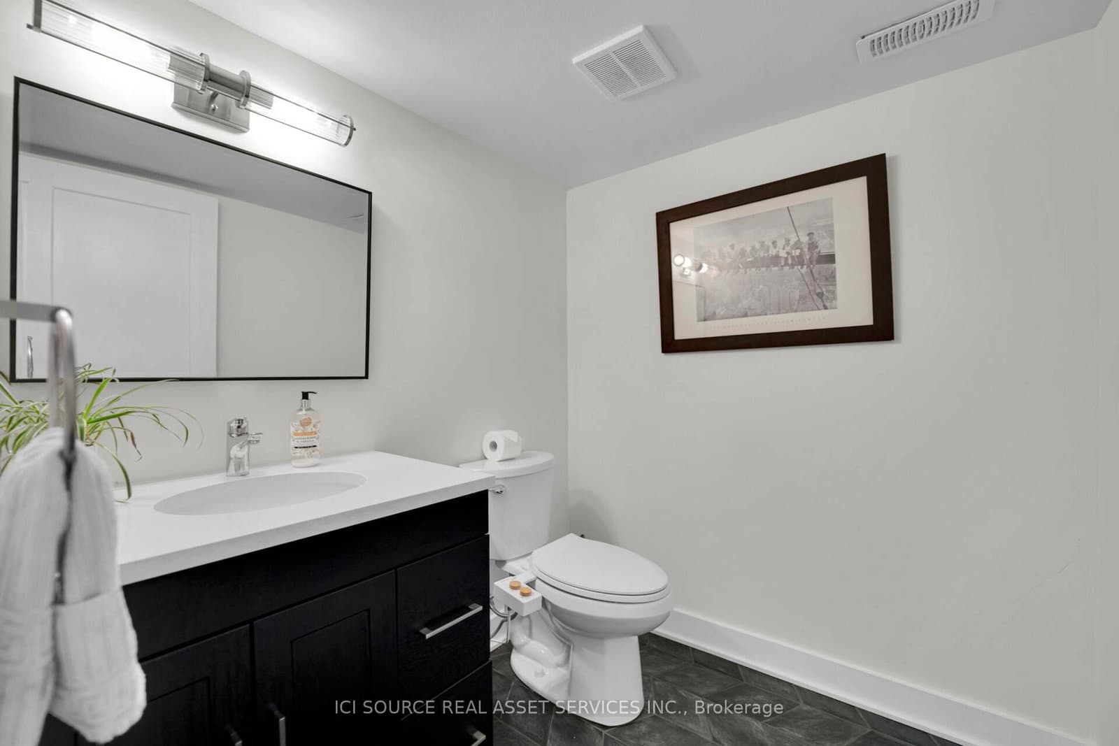 342 Finial Way thumbnail 37