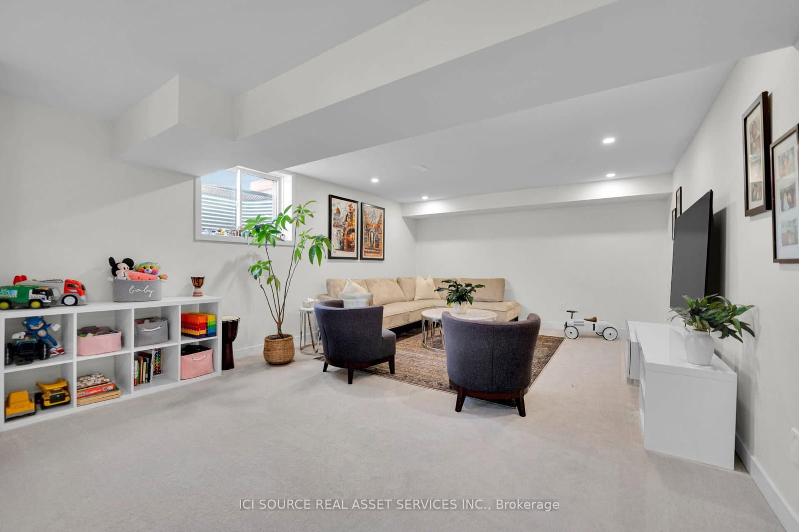 342 Finial Way thumbnail 39