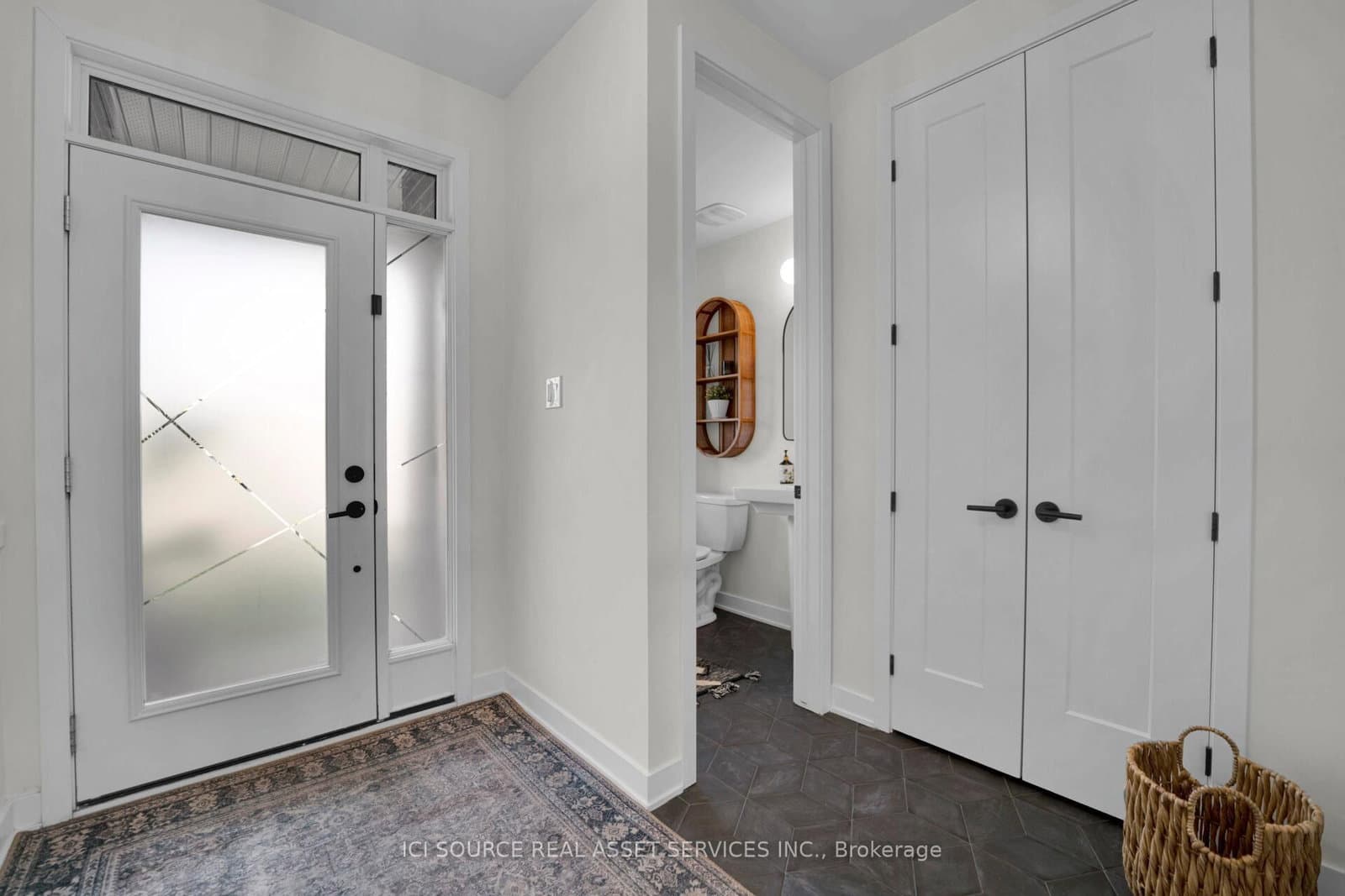 342 Finial Way thumbnail 6