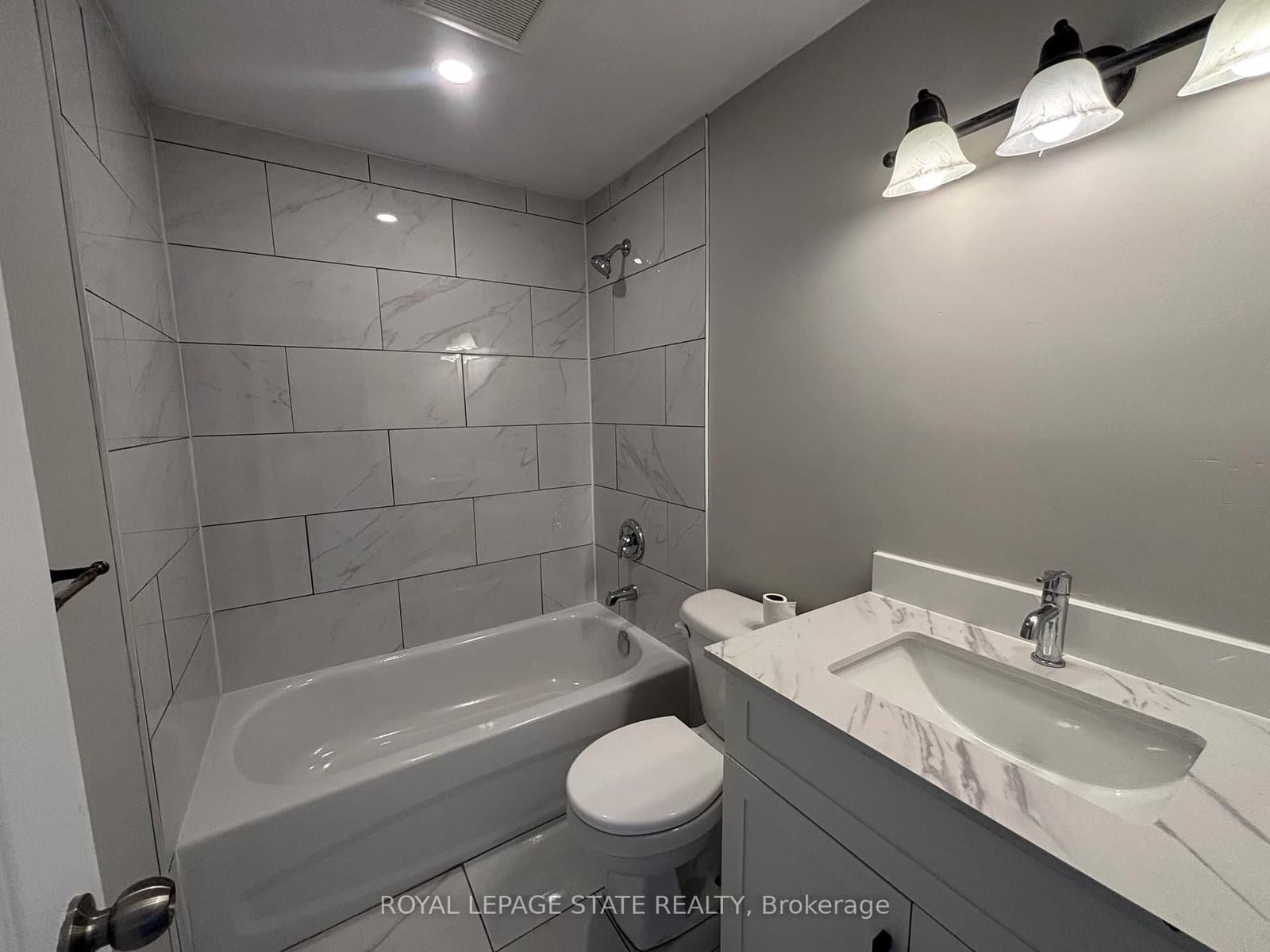 153 Limeridge Road W, Unit 4 thumbnail 15