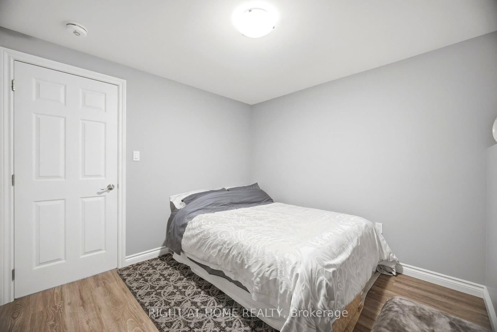 156 Gunby Boulevard thumbnail 33