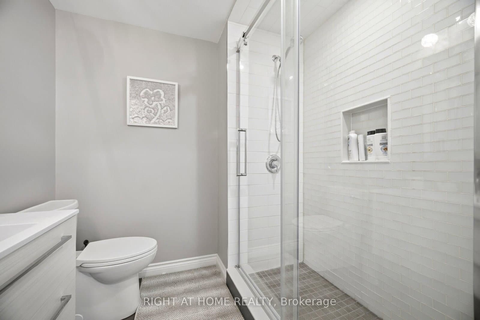 156 Gunby Boulevard thumbnail 36