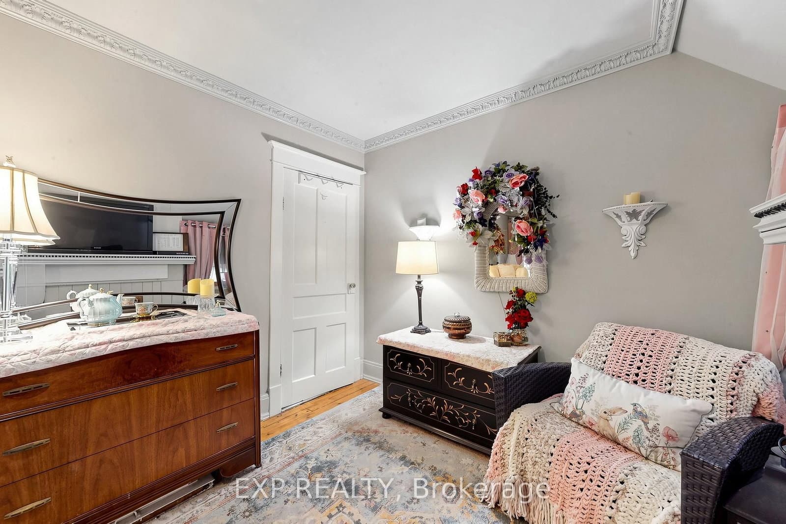 28 Simcoe Street thumbnail 20