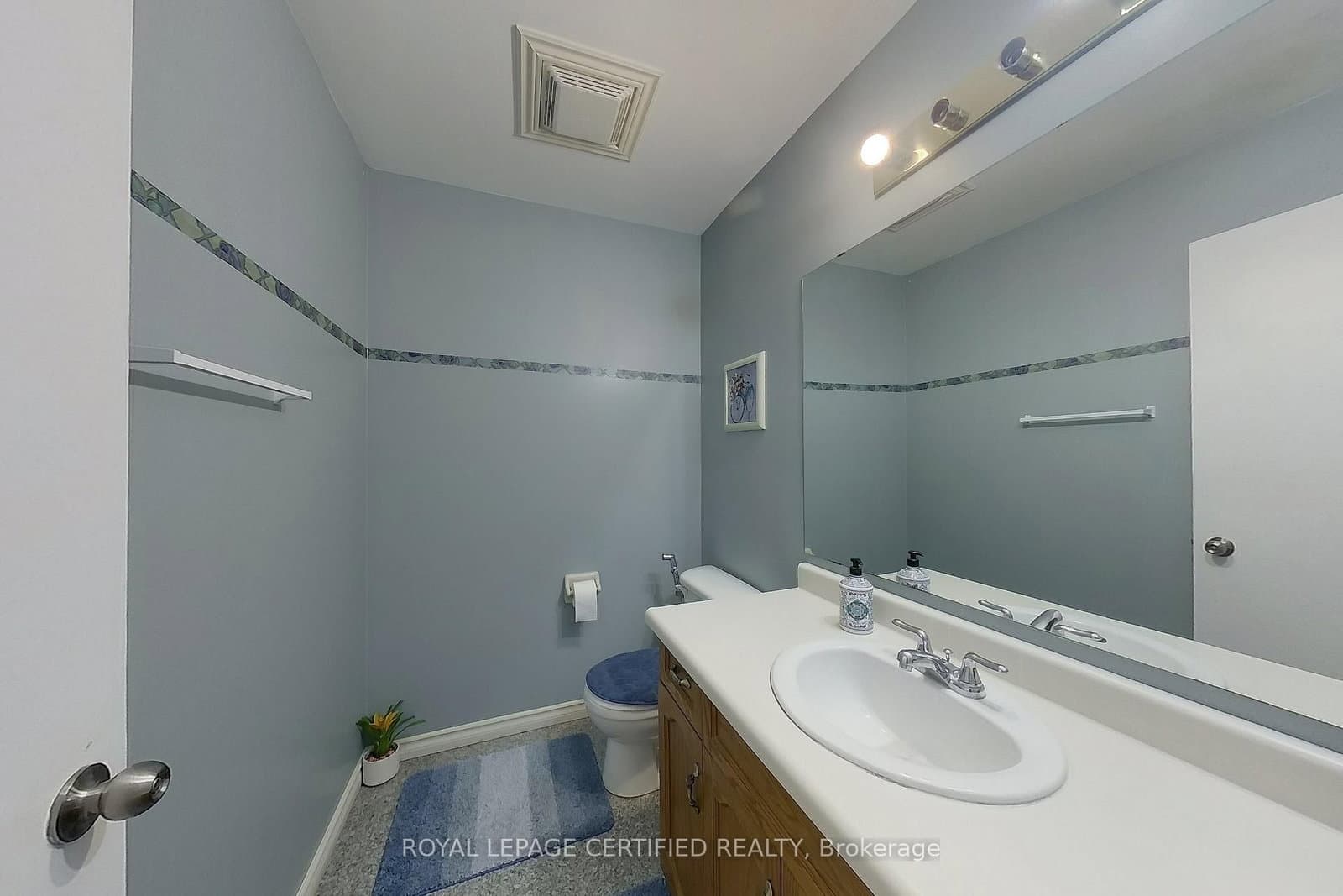 233 Benesfort Crescent thumbnail 3