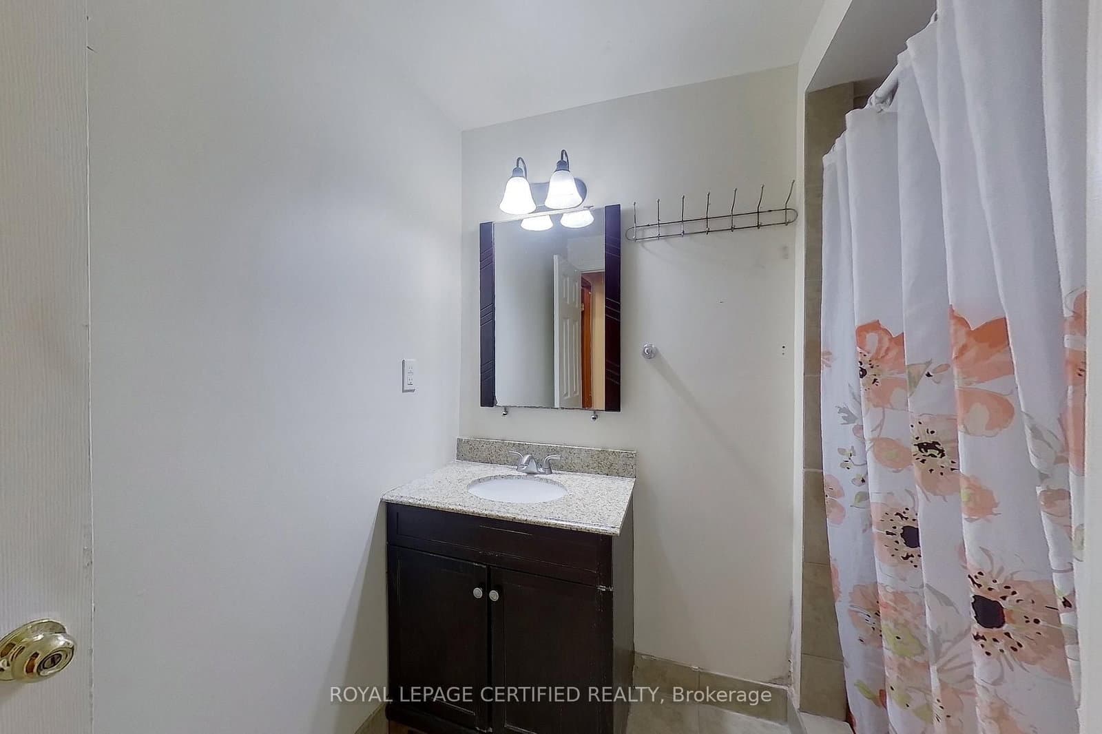 233 Benesfort Crescent thumbnail 42