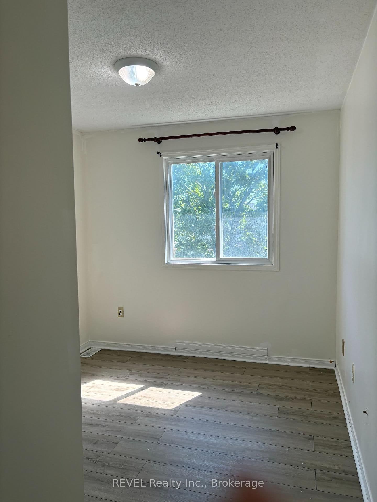 65 Dorchester Boulevard, Unit 74 thumbnail 12