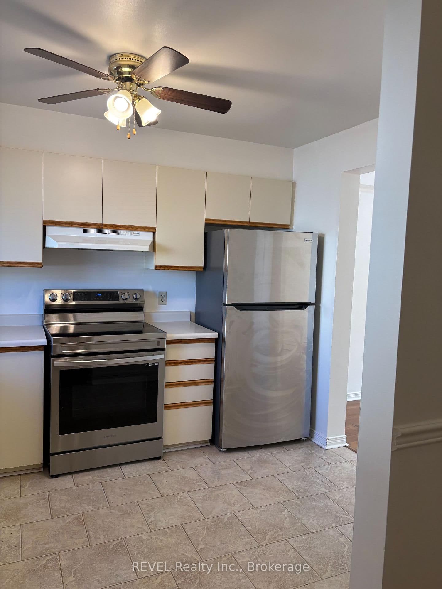 65 Dorchester Boulevard, Unit 74 thumbnail 4