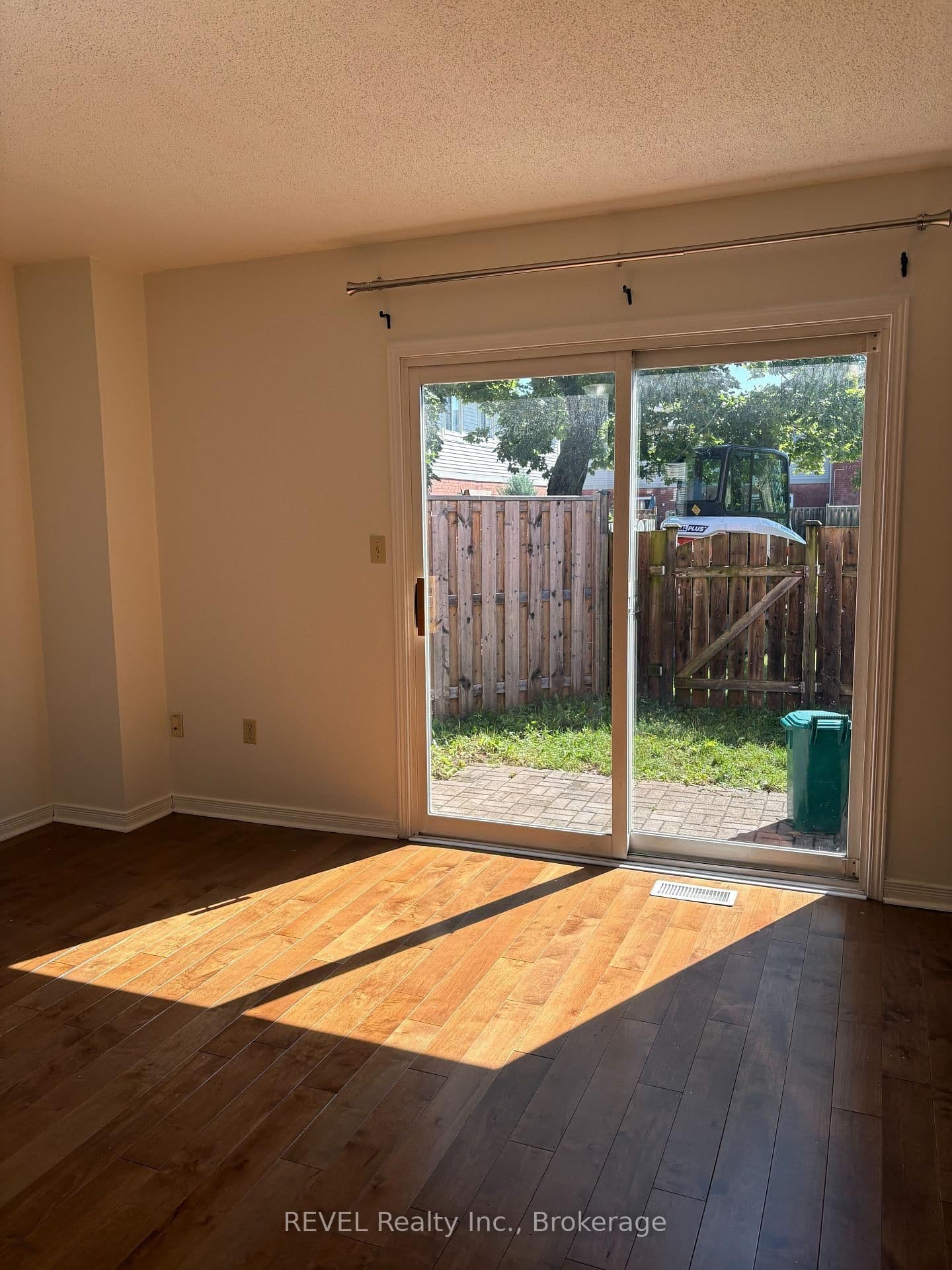 65 Dorchester Boulevard, Unit 74 thumbnail 7