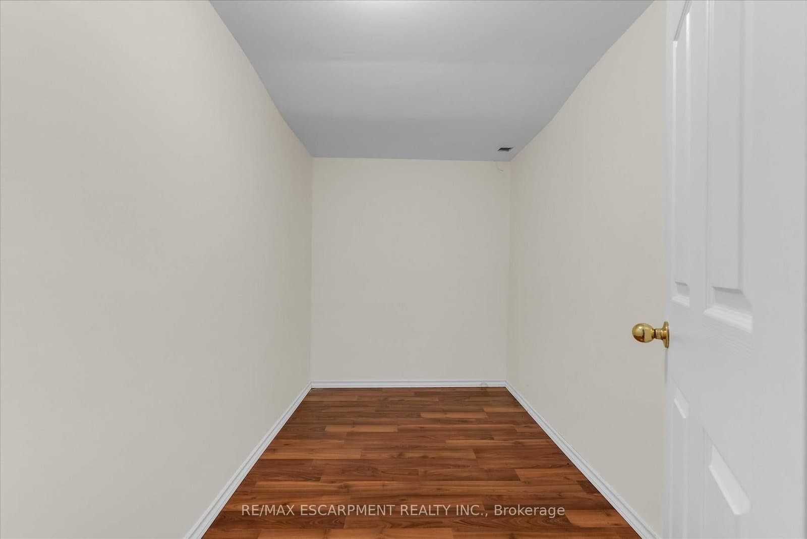 261 LIMERIDGE Road W thumbnail 27