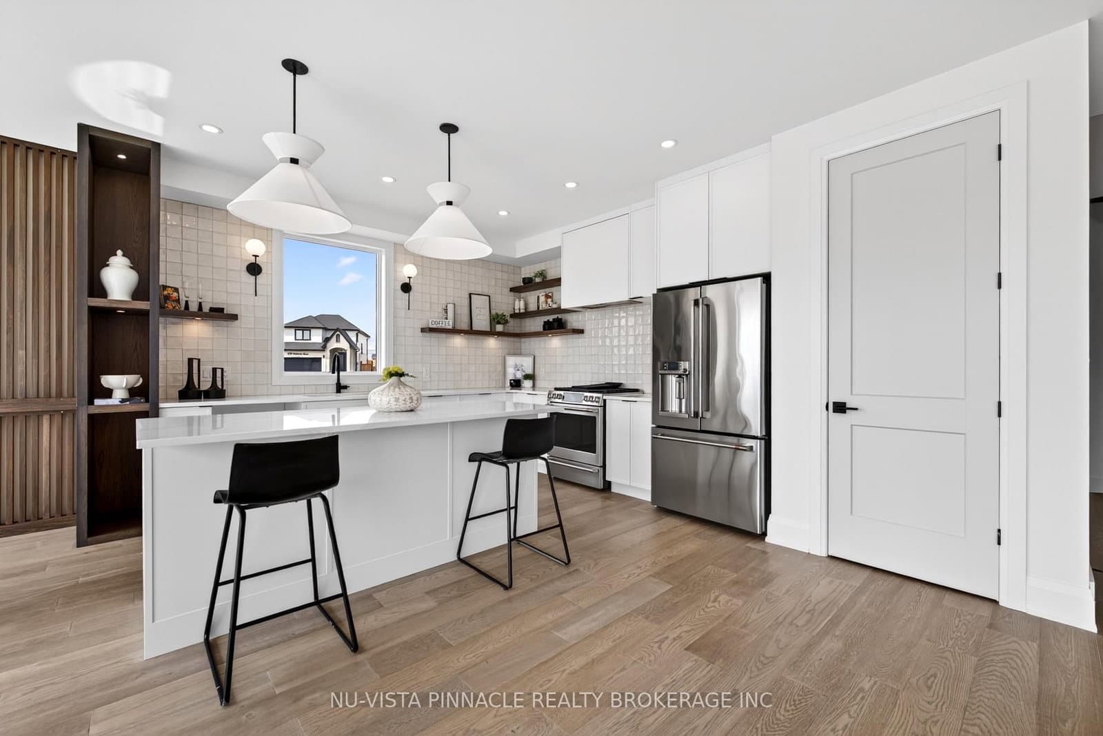 6517 Heathwoods Avenue thumbnail 11
