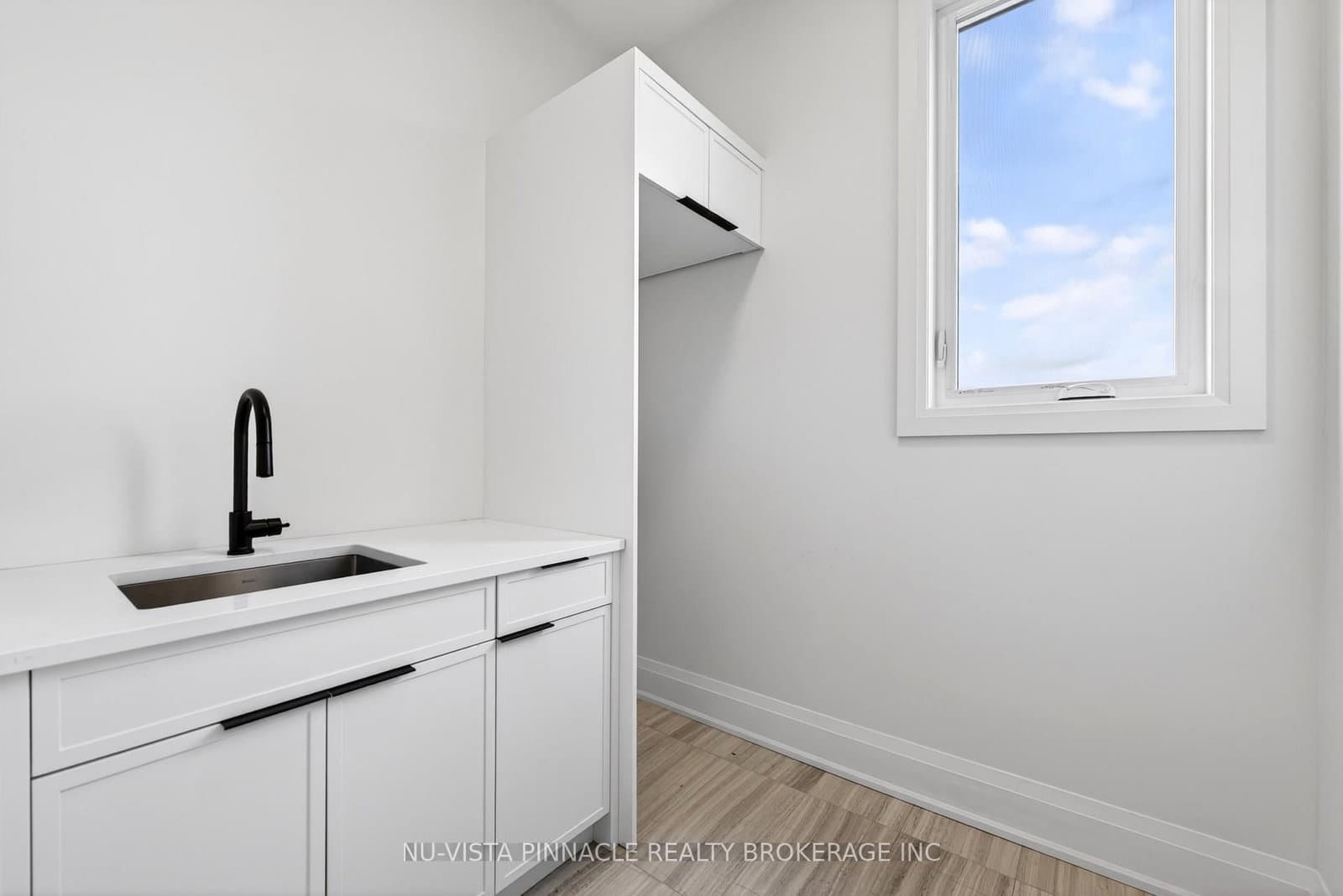 6517 Heathwoods Avenue thumbnail 17