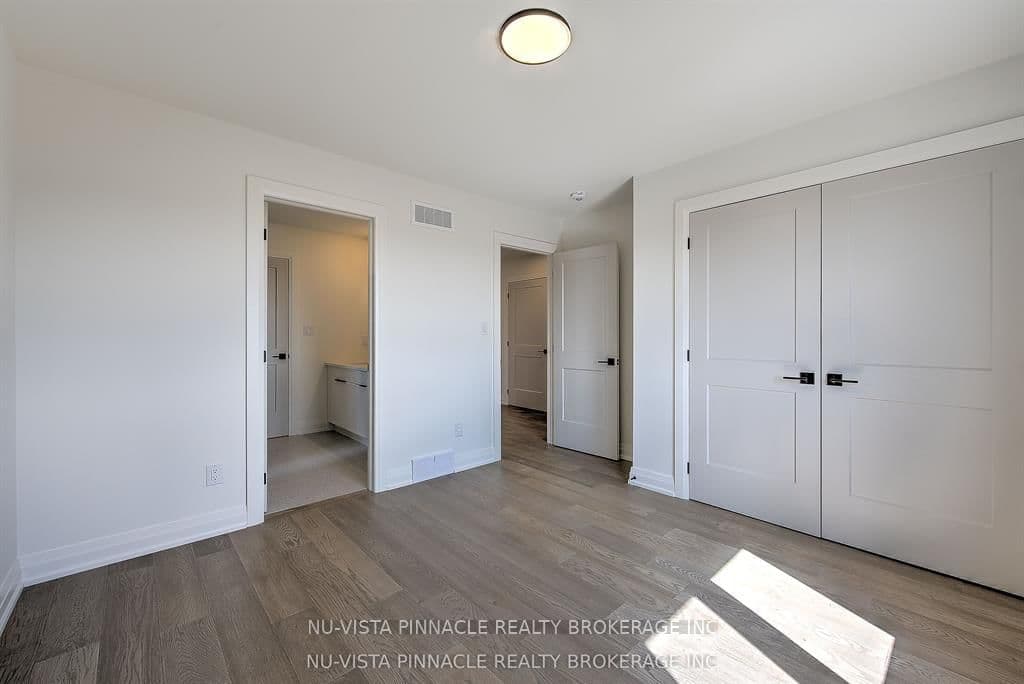 6517 Heathwoods Avenue thumbnail 31