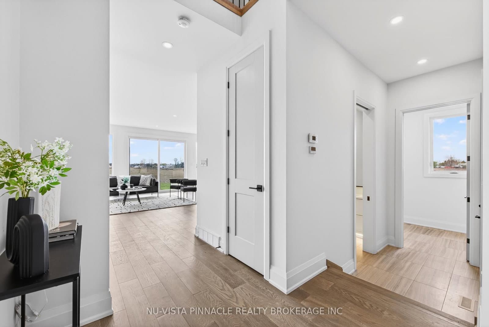 6517 Heathwoods Avenue thumbnail 5