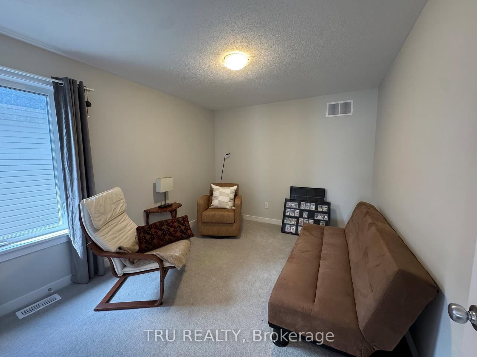 802 SENDERO Way thumbnail 15