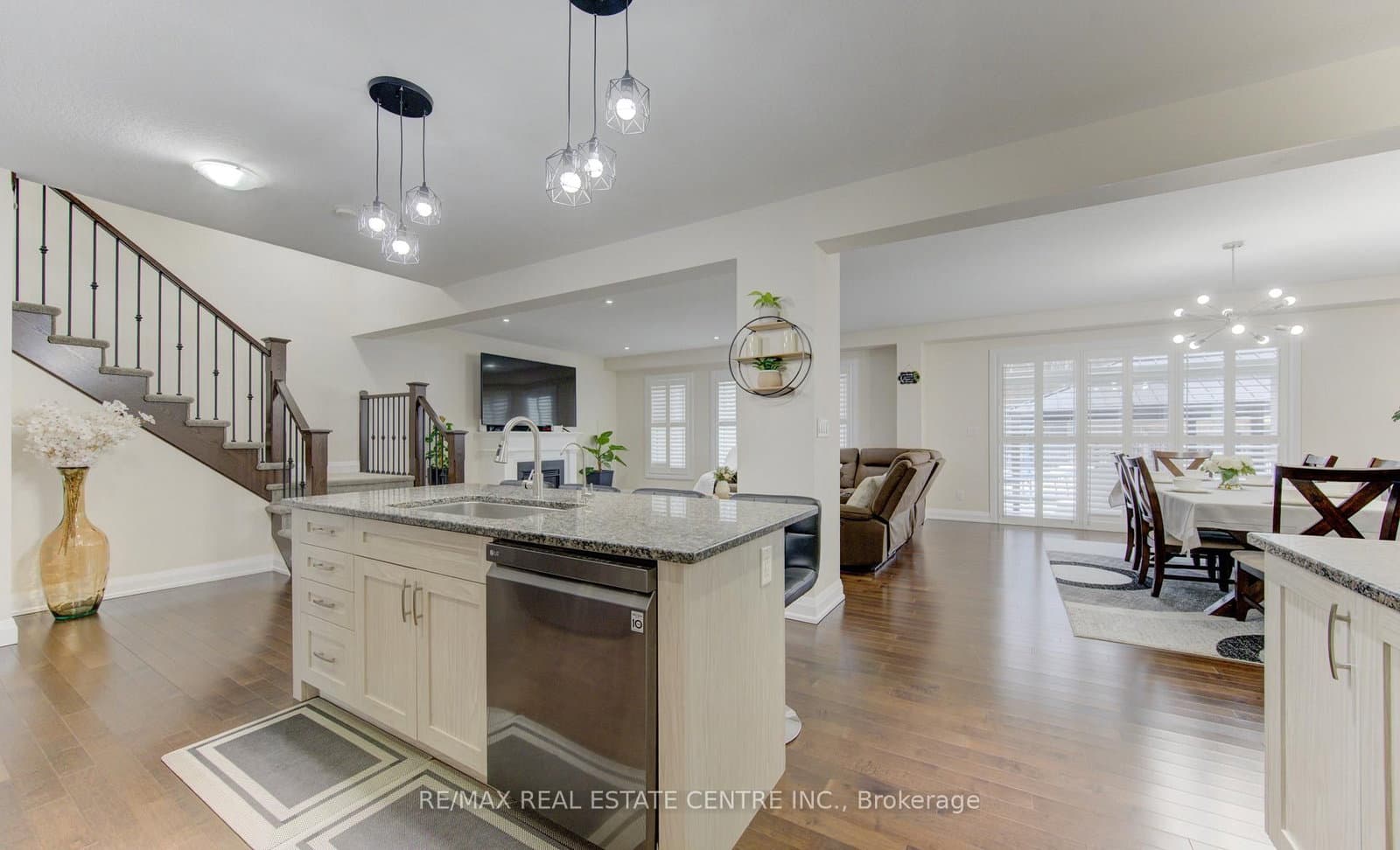 285 Sedgewood Street thumbnail 12