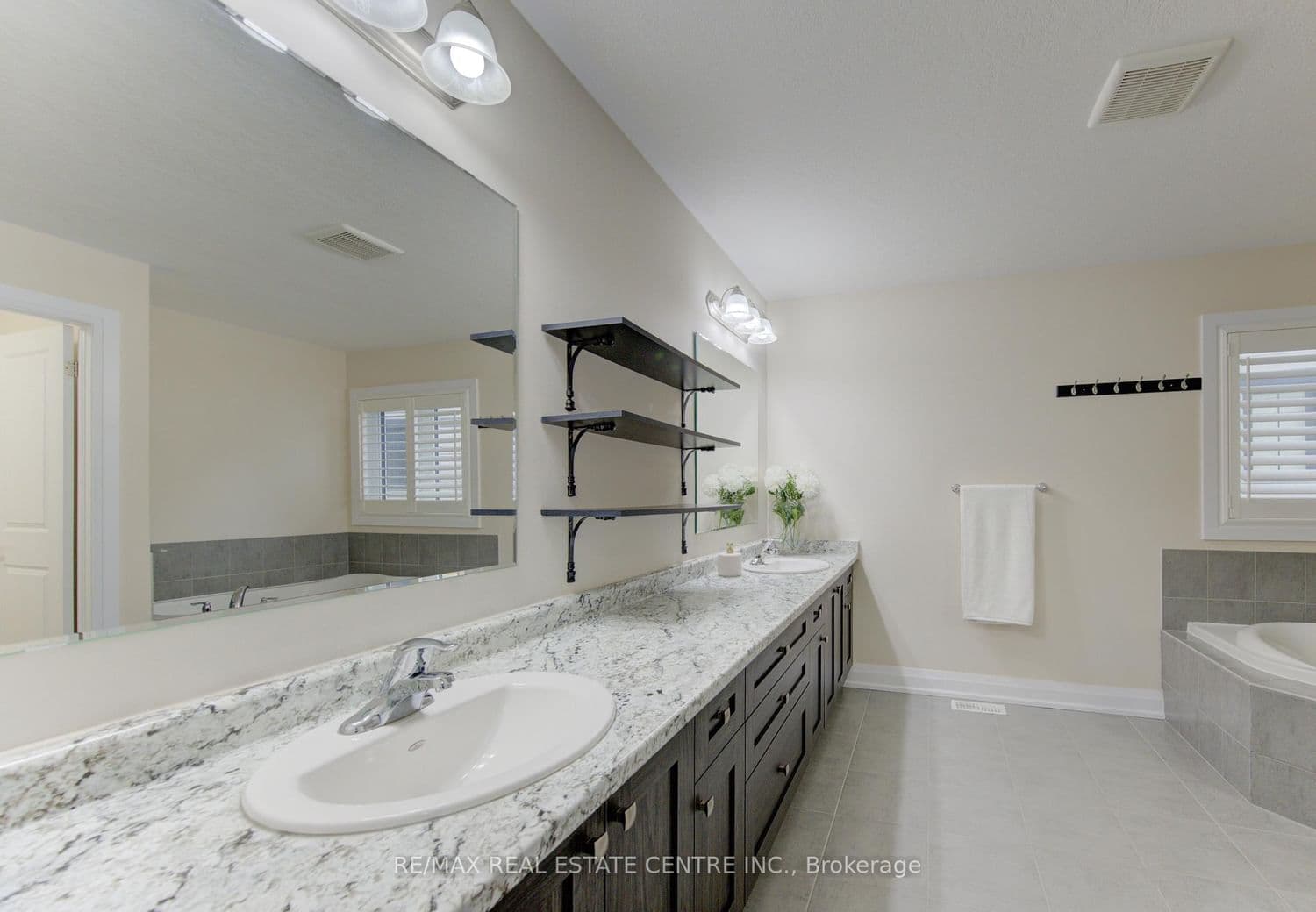 285 Sedgewood Street thumbnail 31