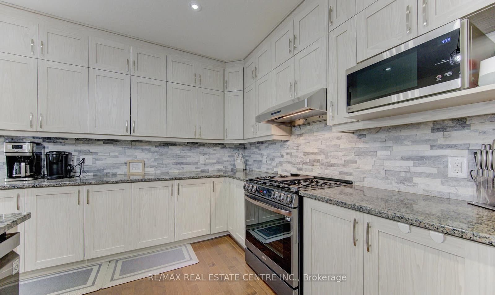 285 Sedgewood Street thumbnail 9