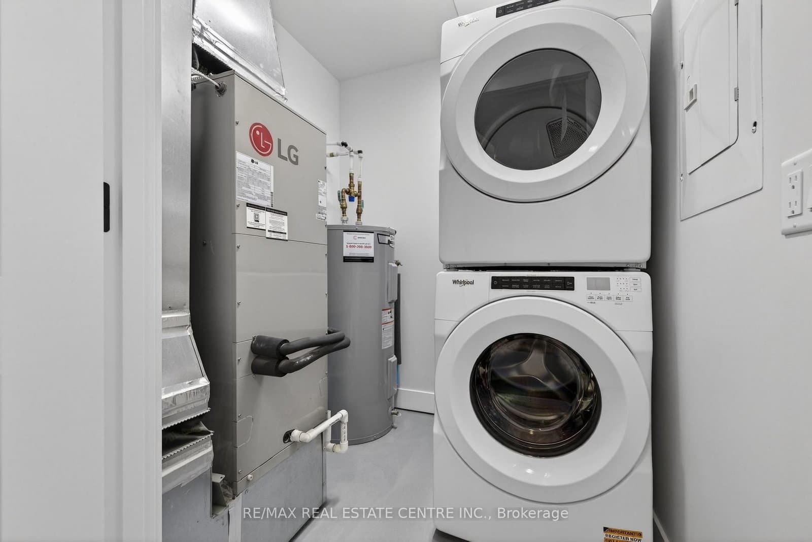 1100 Lackner Place, Unit 114 thumbnail 10