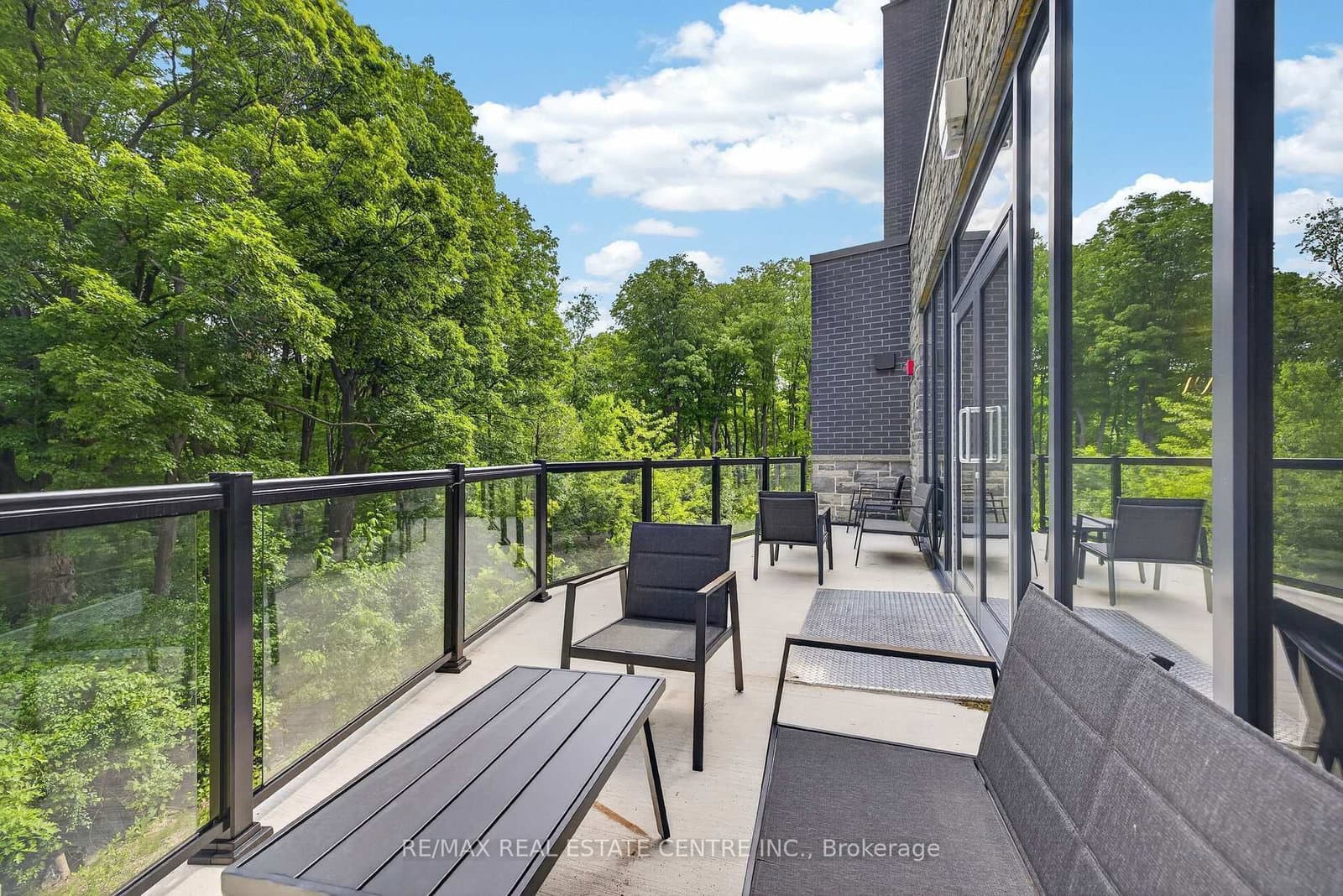 1100 Lackner Place, Unit 114 thumbnail 14