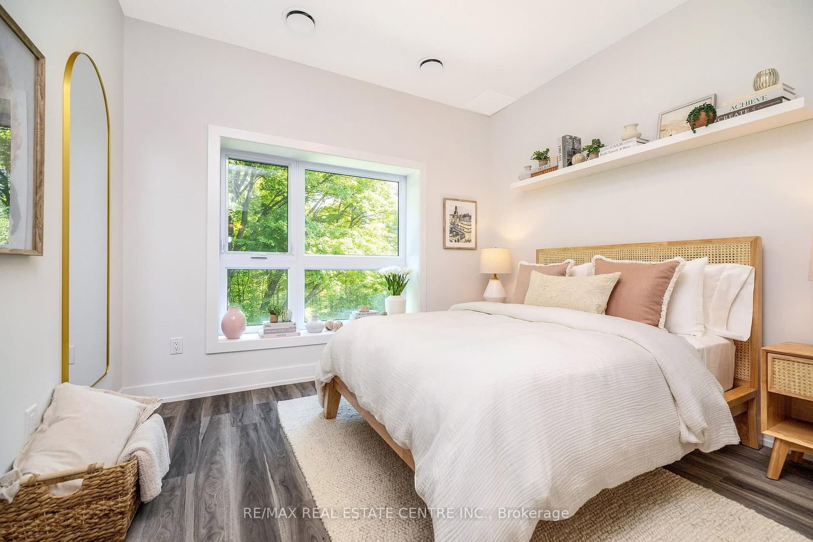 1100 Lackner Place, Unit 114 thumbnail 6