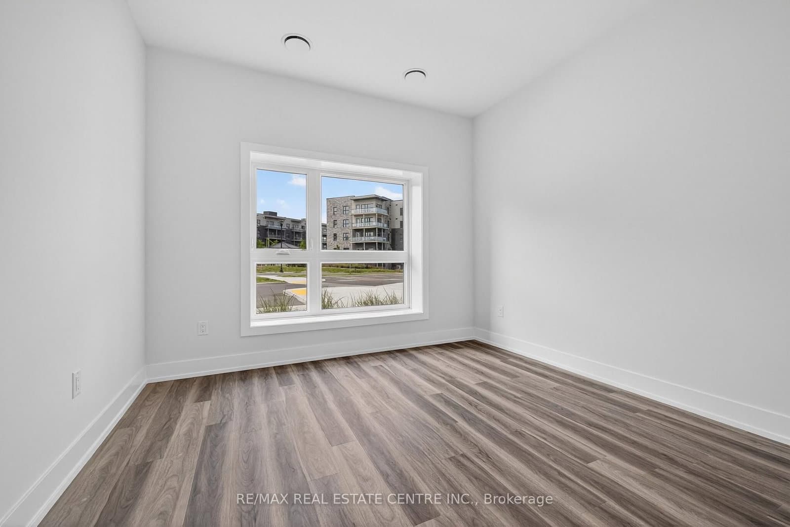 1100 Lackner Place, Unit 114 thumbnail 7