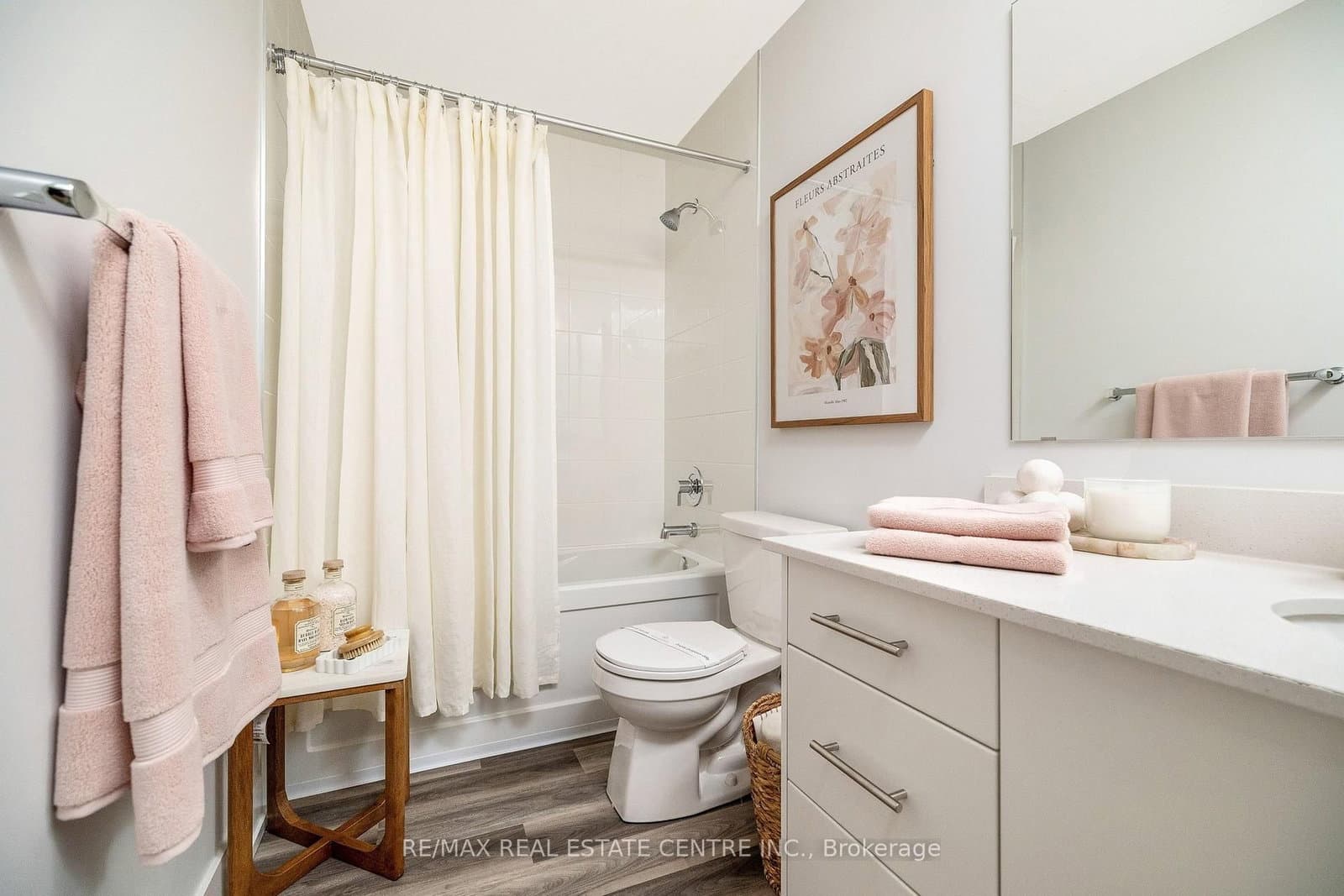 1100 Lackner Place, Unit 114 thumbnail 8