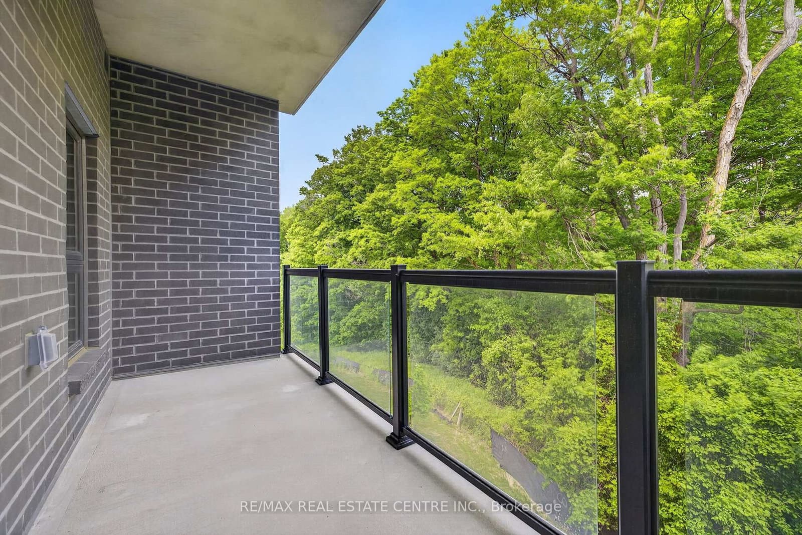 1100 Lackner Place, Unit 205 thumbnail 13