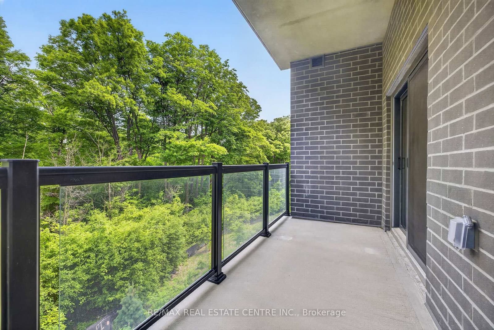 1100 Lackner Place, Unit 205 thumbnail 14