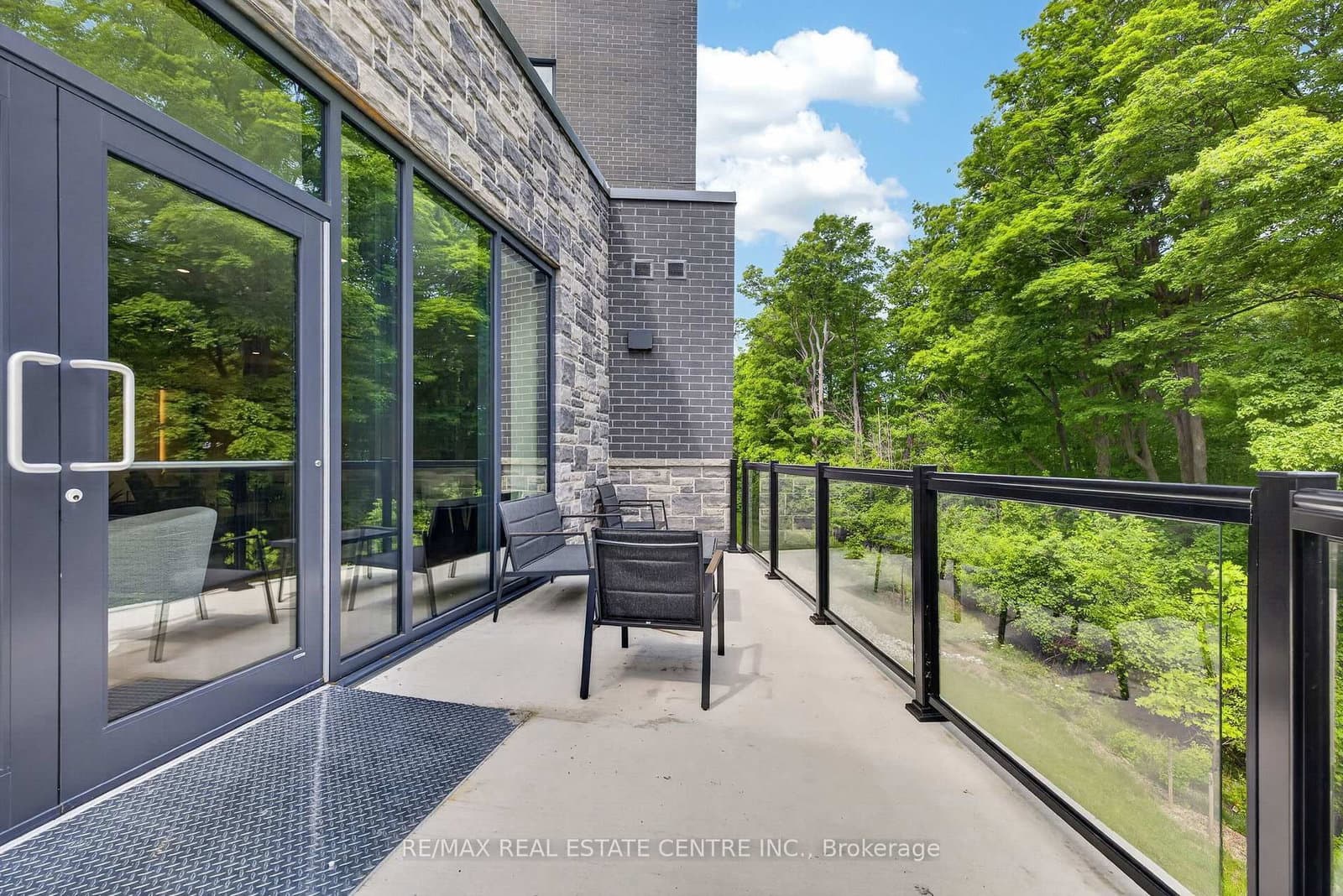 1100 Lackner Place, Unit 205 thumbnail 19