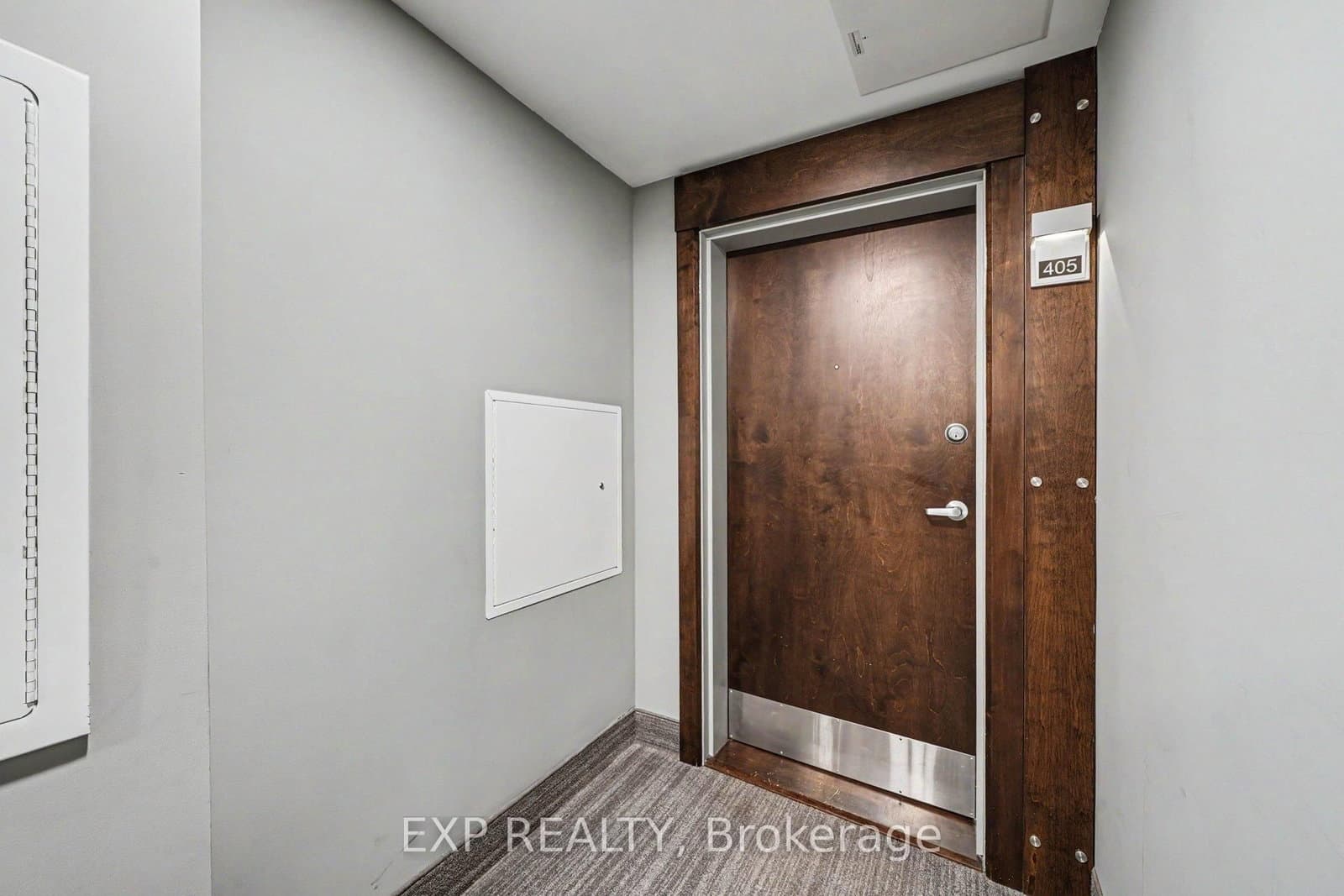 615 Longfields Drive, Unit 405 thumbnail 6