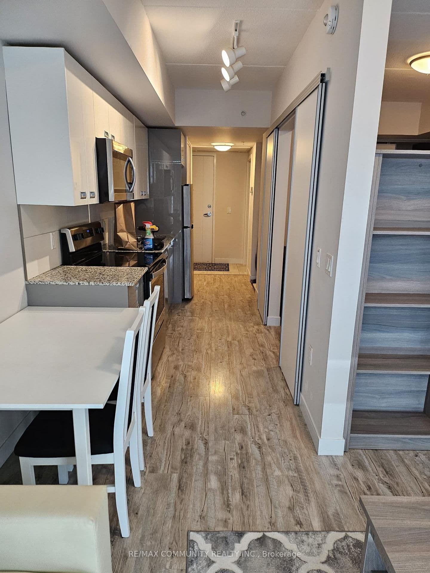 257 Hemlock Street, Unit 316 thumbnail 11
