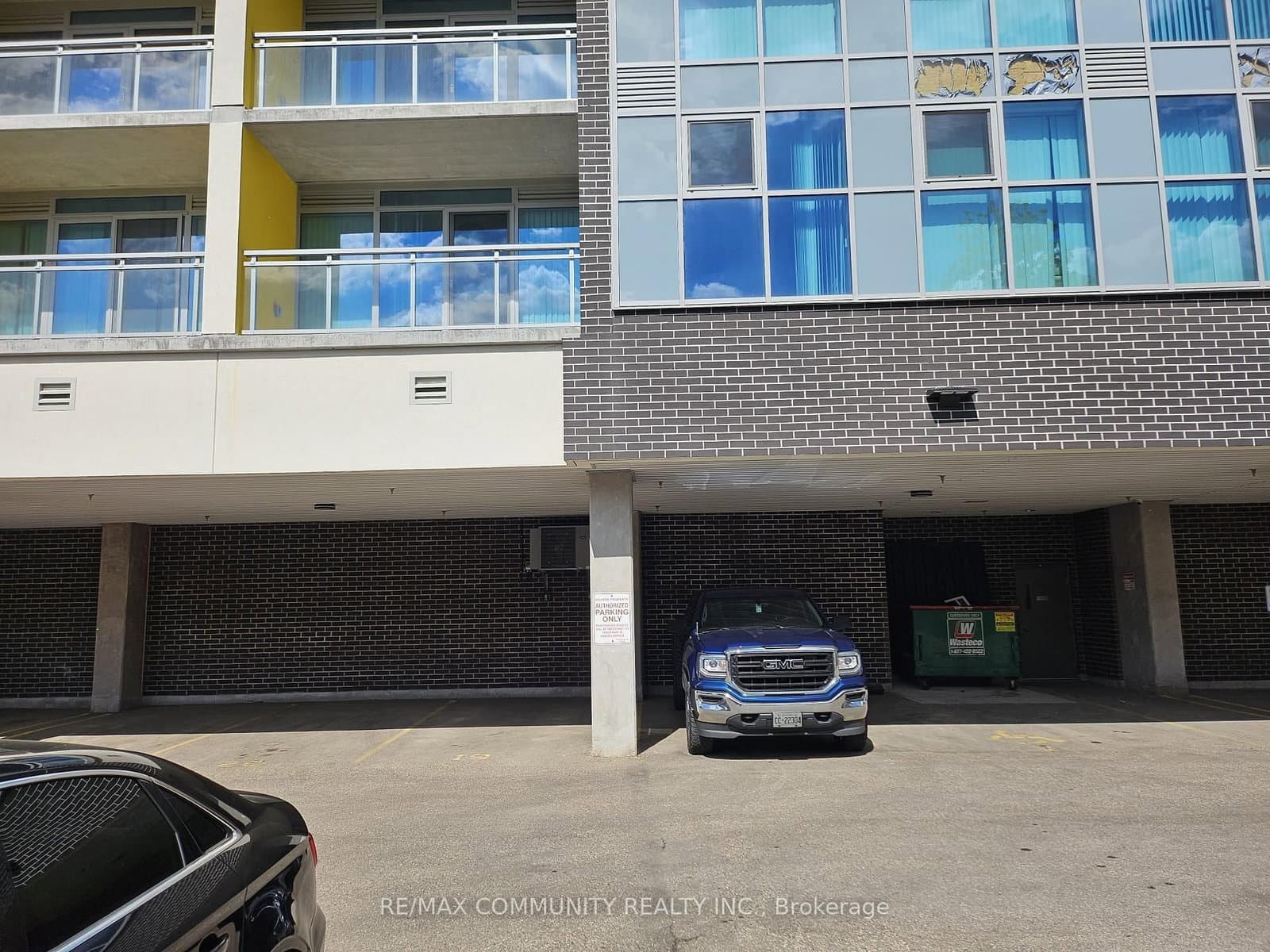 257 Hemlock Street, Unit 316 thumbnail 2