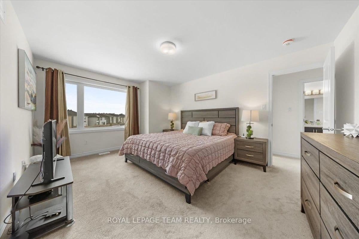 290 Turnbuckle Crescent thumbnail 16